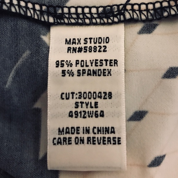 Max Studio Navy & Pale Pink Geometric Dress - Picture 5 of 6